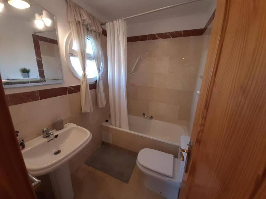 3 Bedroom Home With Amazing Views & Outdoor Spaces Manilva Kültér fotó